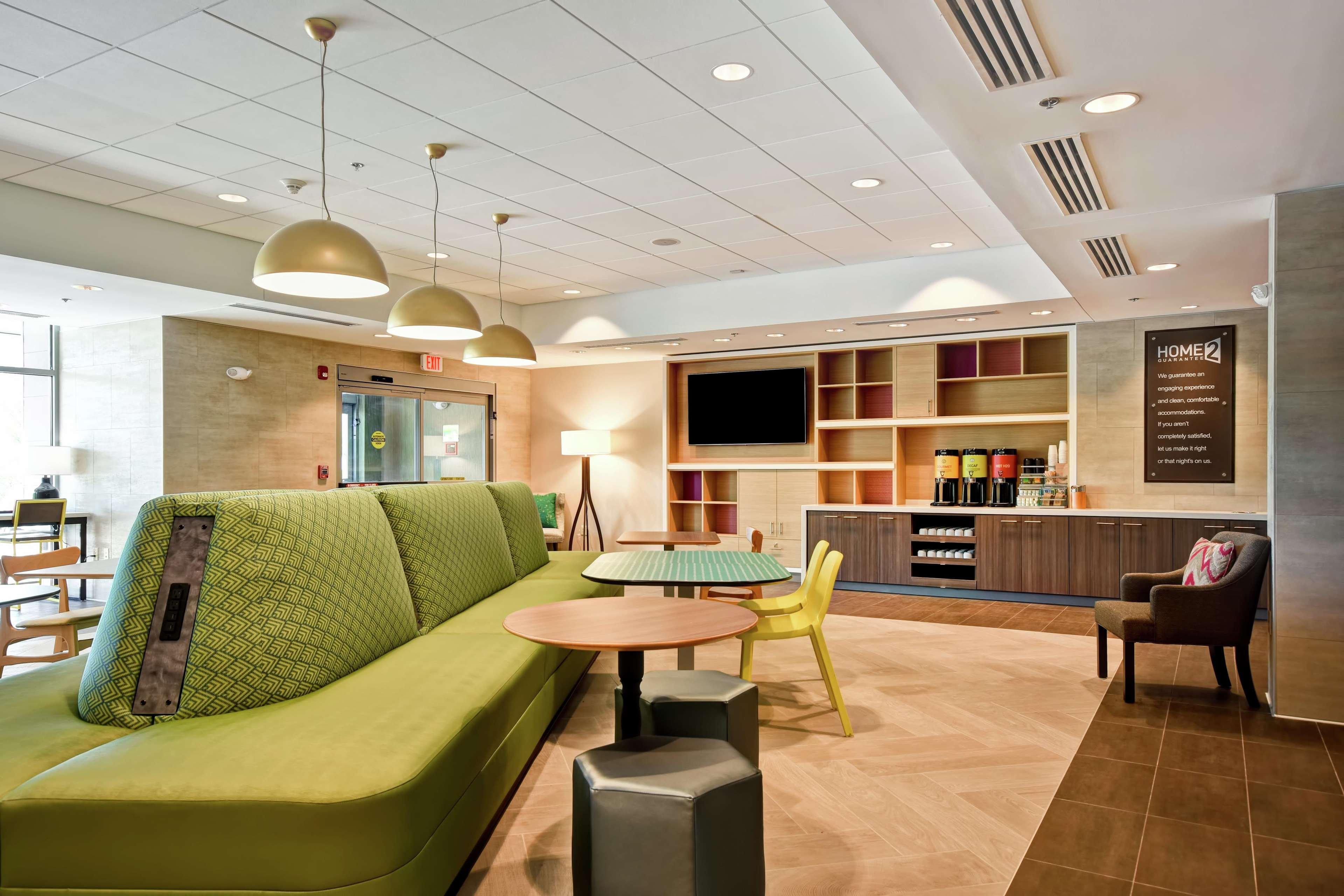 Home2 By Hilton Walpole 3*